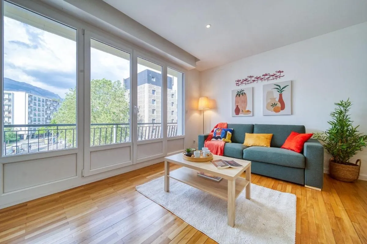 Le Joli Stade, Appartement Avec Magnifique Vue, Grenoble, Rhone Alpes